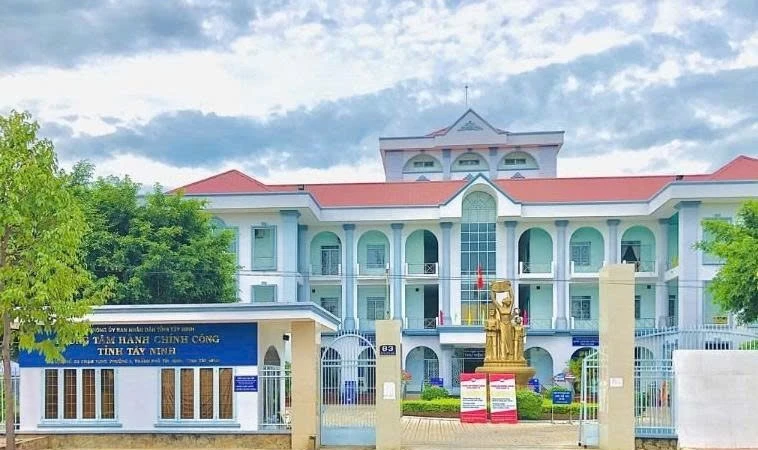 Loại đối thủ vì lỗi nhân sự, Công ty Tân Lân trúng thầu tại Tây Ninh