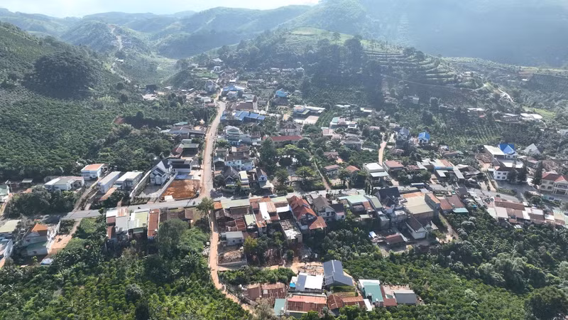 Một góc của xã Phú Sơn Lâm Hà.