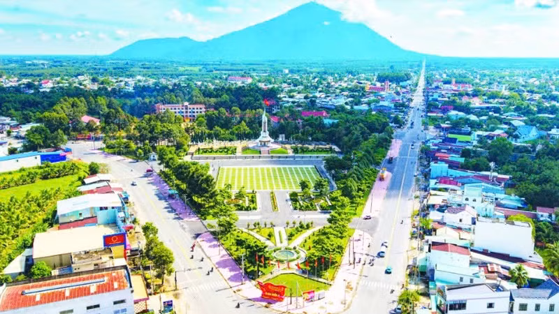 Tây Ninh: Cận cảnh gói thầu nâng cấp đường số 12 trị giá 5,6 tỷ tại phường Bình Minh
