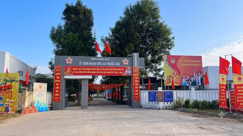 Trụ sở UBND xã Phước Hậu.