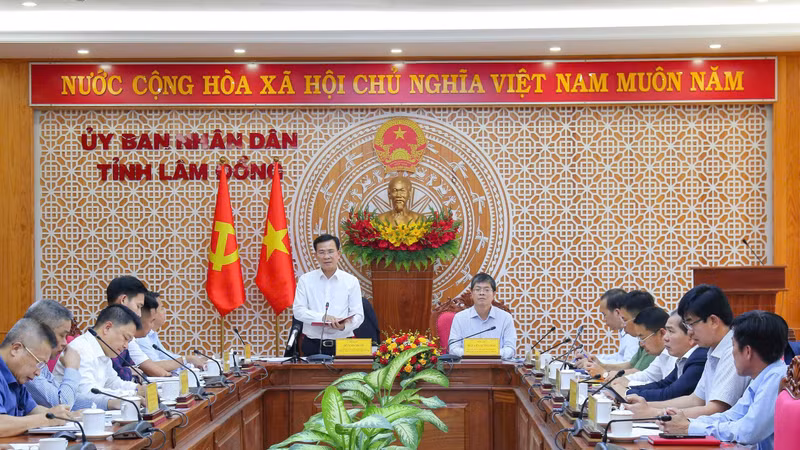 UBND tỉnh Lâm Đồng thiết lập cơ chế họp giao ban 2 tuần một lần về cao tốc.