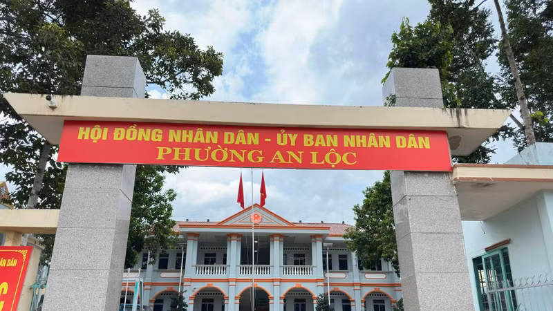 Trụ sở UBND phường An Lộc.