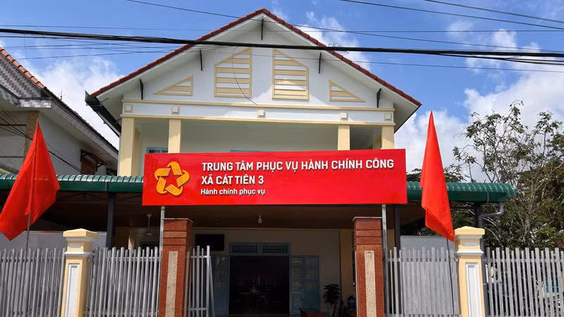 xã Cát Tiên 3 được hình thành từ việc sắp xếp toàn bộ diện tích tự nhiên, quy mô dân số của các xã Gia Viễn, Tiên Hoàng và Đồng Nai Thượng.
