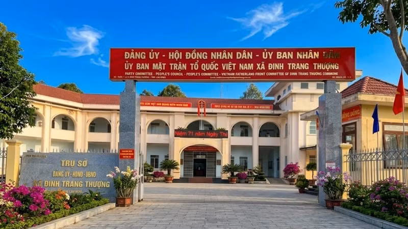 Trụ sở UBND xã Đinh Trang Thượng.