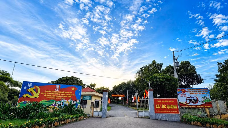 Trụ sở UBND xã Lộc Quang.