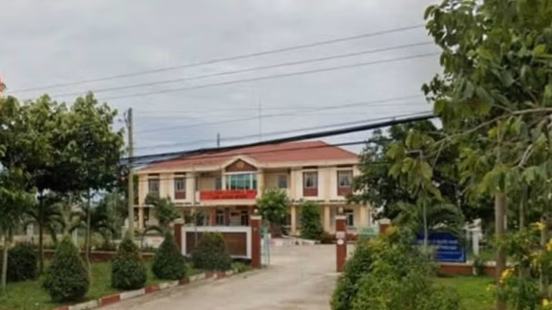 Lộ diện liên nhà thầu trúng gói nâng cấp bờ nam sông Vàm Cỏ Tây tại xã Tuyên Bình 