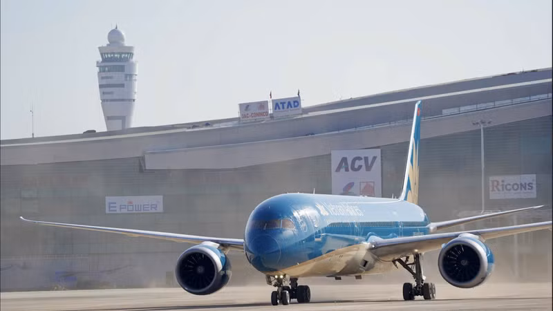 Đề xuất chuyển 90% chuyến bay quốc tế sang sân bay Long Thành trong năm 2027