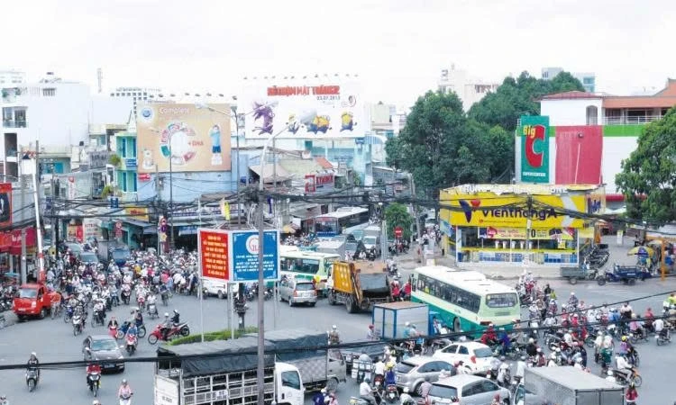 Gò Vấp: Liên danh "chủ nhà" chiếm ưu thế về giá tại gói thầu bảo dưỡng đường bộ?