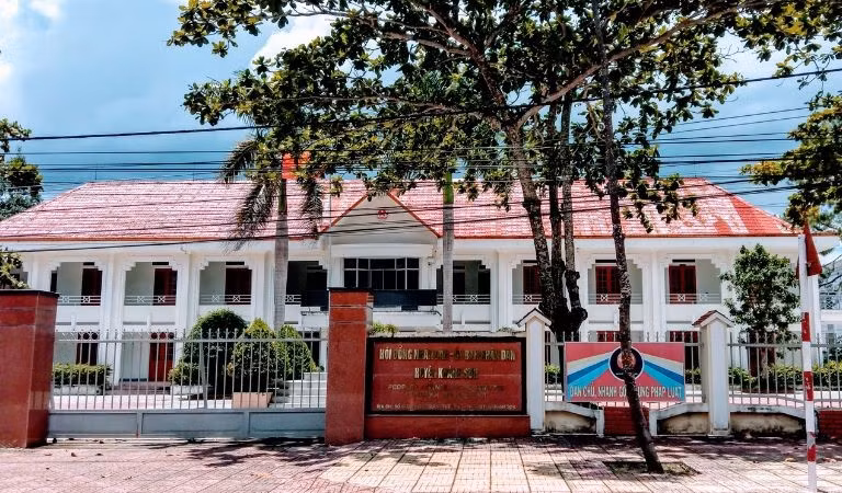 Trụ sở UBND xã Khánh Sơn, tỉnh Lâm Đồng.