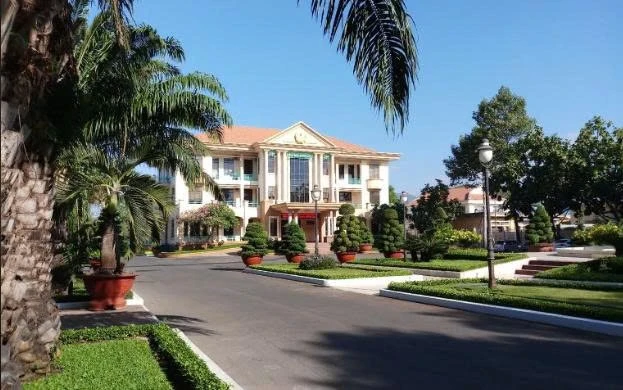 Gói thầu cải tạo nút giao thông ở Bà Rịa: Một mình Công ty Hoàng Hưng dự thầu, tiết kiệm nhỏ giọt