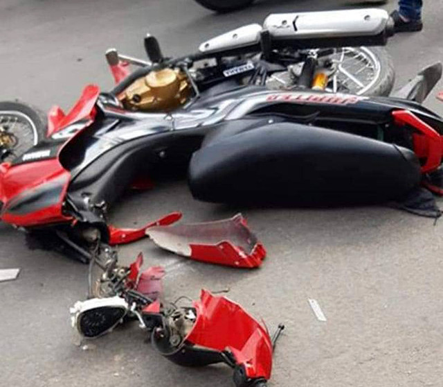 Thanh niên nghi giật giây chuyền người đi đường rồi gây tai nạn tử vong - Hình 3 Thanh nien nghi giat giay chuyen nguoi di duong roi gay tai nan tu vong-Hinh-3