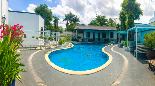 Cận cảnh Gia Trang quán - Tràm Chim Resort xây trái phép bị yêu cầu cưỡng chế - Hình 8 Can canh Gia Trang quan - Tram Chim Resort xay trai phep bi yeu cau cuong che-Hinh-8