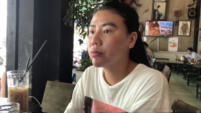 Bị tố 'bắt cóc' trẻ em, Phó Chánh án quận 4 nói chỉ 'ôm giùm một cháu bé' Bi to 'bat coc' tre em, Pho Chanh an quan 4 noi chi 'om gium mot chau be'