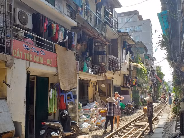 Nhung hinh anh vang ve hiem thay cua pho ca phe duong tau-Hinh-12