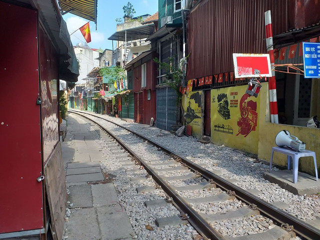 Nhung hinh anh vang ve hiem thay cua pho ca phe duong tau-Hinh-11