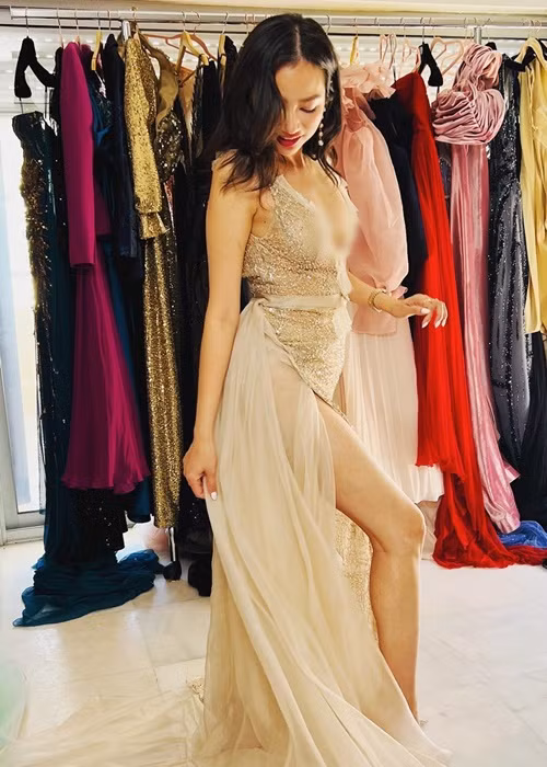 Nguoi dep Truong Tri Truc Diem khoe eo thon, nguc quyen ru sau ly hon-Hinh-7