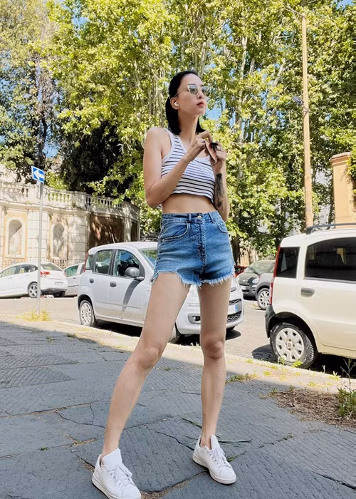 Nguoi dep Ngo Thanh Van du ngoan troi Tay voi kem 11 tuoi-Hinh-11