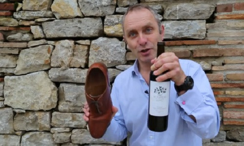 Độc đáo cách mở rượu vang không cần khui nắp Doc dao cach mo ruou vang khong can khui nap