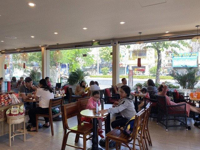 Choáng giá ngày Tết: Thịt bò 700 ngàn/kg, đĩa cơm và tô hủ tiếu 500 ngàn - Hình 3 Choang gia ngay Tet: Thit bo 700 ngan/kg, dia com va to hu tieu 500 ngan-Hinh-3