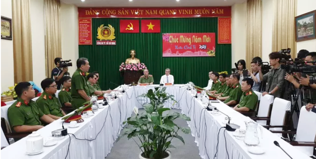 Doi tuong dot nha o quan 9 lam 5 nguoi chet dung nhieu chieu qua mat cong an-Hinh-2