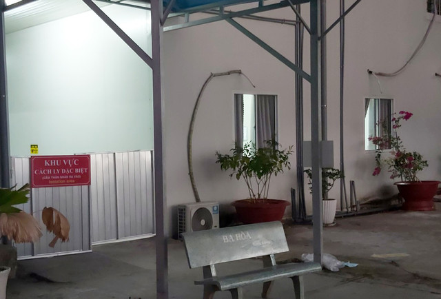 4 người nước ngoài cách ly tập trung tại Phú Quốc 4 nguoi nuoc ngoai cach ly tap trung tai Phu Quoc