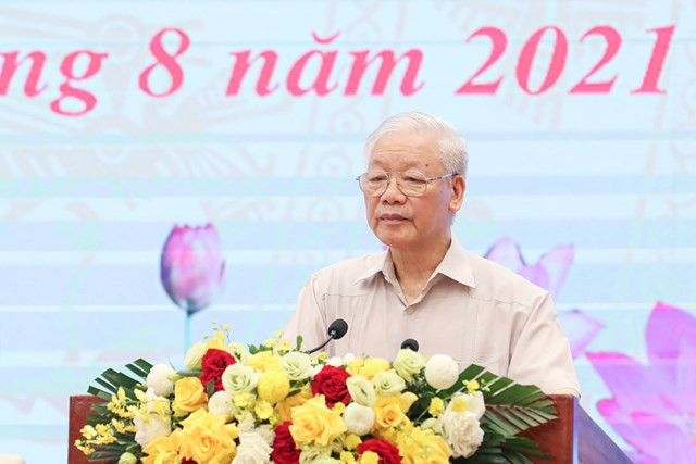 Chủ tịch VUSTA Phan Xuân Dũng: “Liên hiệp Hội Việt Nam là tổ chức chính trị - xã hội của Đảng” Chu tich VUSTA Phan Xuan Dung: “Lien hiep Hoi Viet Nam la to chuc chinh tri - xa hoi cua Dang”