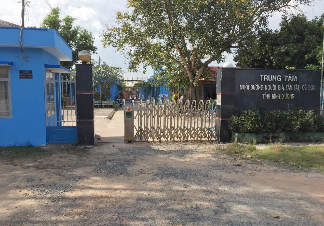 Vụ thiếu nữ tố bị hiếp dâm suốt 2 năm: Tạm đình chỉ bảo vệ trung tâm xã hội Bình Dương Vu thieu nu to bi hiep dam suot 2 nam: Tam dinh chi bao ve trung tam xa hoi Binh Duong