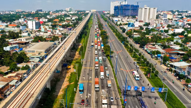 Toan canh cum cang Truong Tho, noi tro thanh mot phan cua thanh pho phia dong Sai Gon-Hinh-2