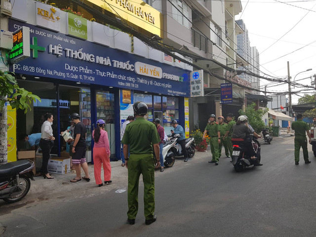 Gia khau trang dung 1 lan tang len 200.000 dong/hop o TP HCM-Hinh-3