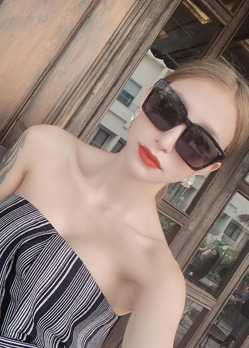 Vẻ gợi cảm khó rời mắt của hotgirl từng yêu Kin Nguyễn 1 tháng - Hình 6 Ve goi cam kho roi mat cua hotgirl tung yeu Kin Nguyen 1 thang-Hinh-6