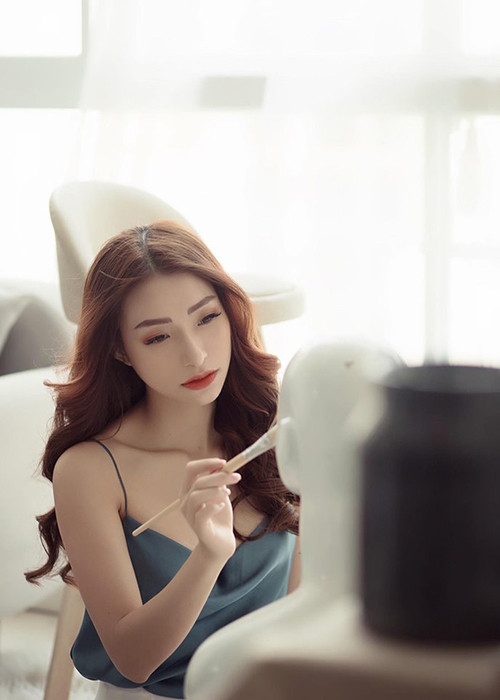 Vẻ gợi cảm khó rời mắt của hotgirl từng yêu Kin Nguyễn 1 tháng - Hình 13 Ve goi cam kho roi mat cua hotgirl tung yeu Kin Nguyen 1 thang-Hinh-13