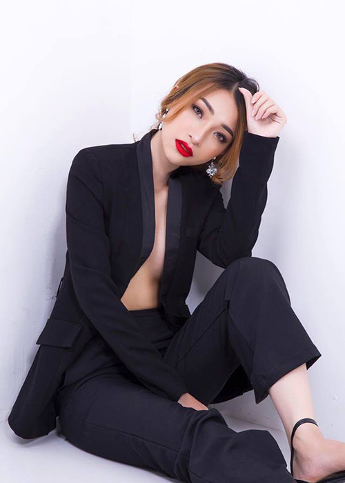 Vẻ gợi cảm khó rời mắt của hotgirl từng yêu Kin Nguyễn 1 tháng - Hình 8 Ve goi cam kho roi mat cua hotgirl tung yeu Kin Nguyen 1 thang-Hinh-8