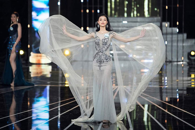 Nhan sắc á hậu 1 Miss World Việt Nam bị chê - Hình 5 Nhan sac a hau 1 Miss World Viet Nam bi che-Hinh-5