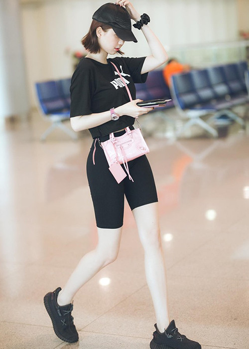 Ngọc Trinh đẹp mướt mắt ở Bali, gợi cảm hết phần thiên hạ - Hình 11 Ngoc Trinh dep muot mat o Bali, goi cam het phan thien ha-Hinh-11