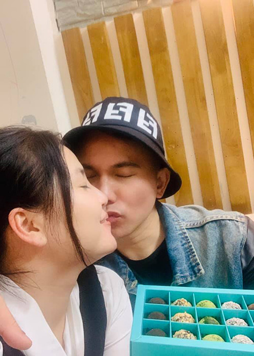 Sao nam Việt mừng Valentine thế nào? - Hình 8 Sao nam Viet mung Valentine the nao?-Hinh-8