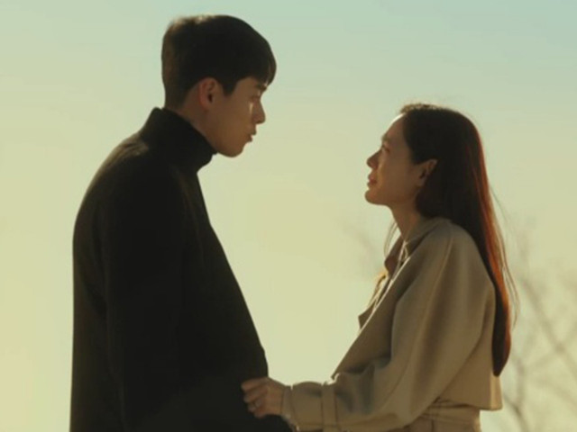 Cặp đôi chính 'Hạ cánh nơi anh' ngầm công khai tình cảm? Cap doi chinh 'Ha canh noi anh' ngam cong khai tinh cam?