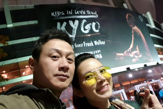 Đường cong “chết người” của vợ BTV Quốc Khánh, MC Anh Tuấn - Hình 8 Duong cong “chet nguoi” cua vo BTV Quoc Khanh, MC Anh Tuan-Hinh-8