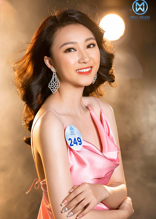 Miss World Việt Nam: Những thí sinh gợi cảm hết phần thiên hạ - Hình 13 Miss World Viet Nam: Nhung thi sinh goi cam het phan thien ha-Hinh-13