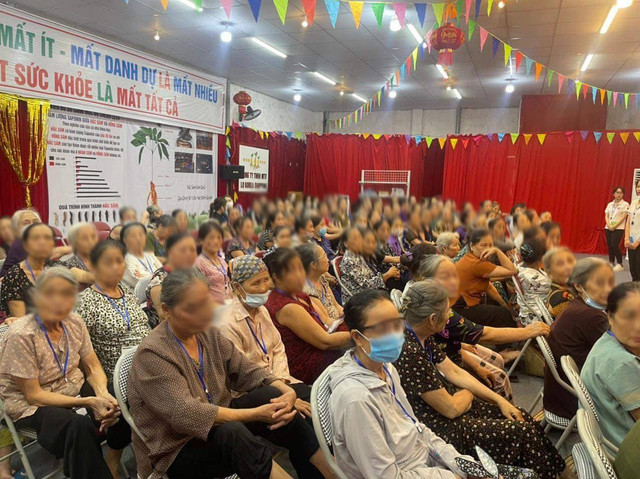 Bài 2: Cty LQ Korea Shopping bị “tố” bán hàng không hóa đơn, không tem nhãn phụ: Dấu hỏi về nguồn gốc? - Hình 2 Bai 2: Cty LQ Korea Shopping bi “to” ban hang khong hoa don, khong tem nhan phu: Dau hoi ve nguon goc?-Hinh-2