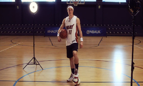 Gareth Bale trổ tài chơi bóng rổ tuyệt đỉnh Gareth Bale tro tai choi bong ro tuyet dinh