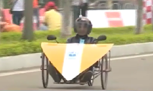 Chiec xe ky la chay 2km chi mat 1 lit xang