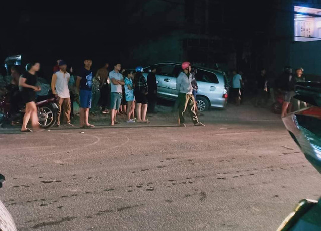 Người đàn ông tử vong do bị súng bắn xuyên tim ở Sài Gòn Nguoi dan ong tu vong do bi sung ban xuyen tim o Sai Gon