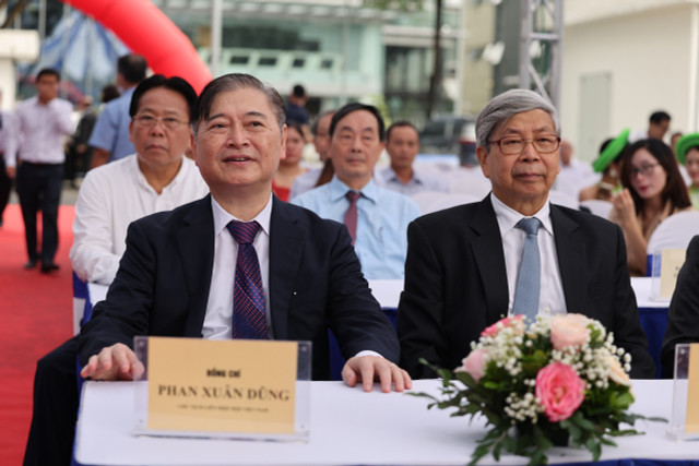 Chùm ảnh Lễ khánh thành trụ sở Liên hiệp Hội Việt Nam - Hình 5 Chum anh Le khanh thanh tru so Lien hiep Hoi Viet Nam-Hinh-5