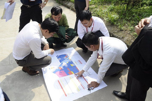 Những hình ảnh xúc động của Thứ trưởng Lê Hải An - Hình 4 Nhung hinh anh xuc dong cua Thu truong Le Hai An-Hinh-4