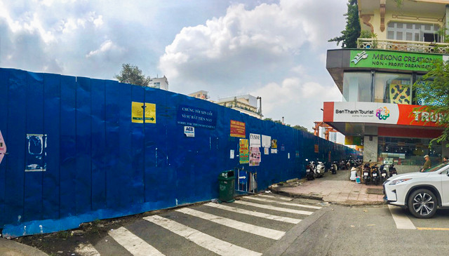 Đại công trường metro Sài Gòn chậm trễ, người dân điêu đứng - Hình 4 Dai cong truong metro Sai Gon cham tre, nguoi dan dieu dung-Hinh-4