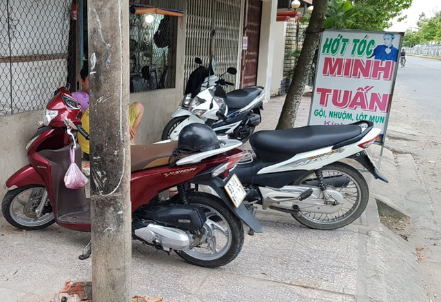 Thiếu niên 16 tuổi tập lái xe ba gác tông chết bé trai 6 tuổi Thieu nien 16 tuoi tap lai xe ba gac tong chet be trai 6 tuoi