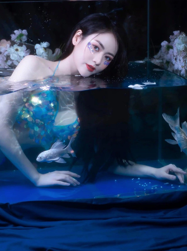 Mỹ nhân phim VTV có cảnh nóng màn ảnh gây chú ý, ngoài đời ăn diện khác hẳn trên phim ảnh 3 Mỹ nhân phim VTV có cảnh nóng màn ảnh gây chú ý, ngoài đời ăn diện khác hẳn trên phim ảnh 3