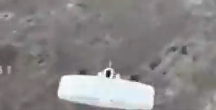 Kiểu thiết kế này còn nhằm mục đích cải thiện khả năng chịu đựng trên không và khả năng tấn công của thiết bị. Ảnh: @Serhiy Beskrestnov.