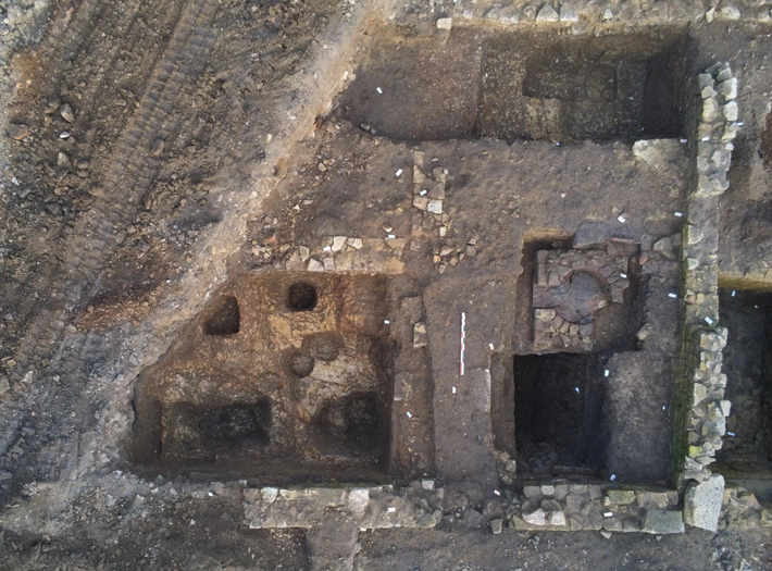 Trong một khu định cư La Mã cổ đại ở thành phố cổ Senon, đông bắc nước Pháp này, các chuyên gia đến từ Bảo tàng tỉnh Meuse bất ngờ tìm thấy quần thể di tích cổ xưa hoành tráng. Ảnh: @Bảo tàng tỉnh Meuse.