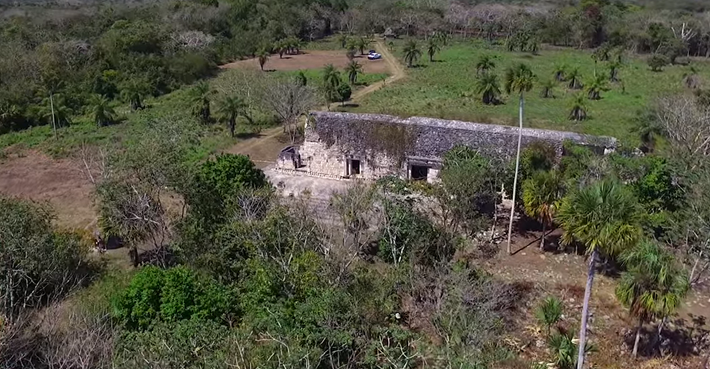 Đó là tàn tích một cung điện của người Maya, có niên đại cách đây khoảng 1.500 năm tuổi. Ảnh: @Viện Nhân chủng học và Lịch sử Quốc gia Mexico.